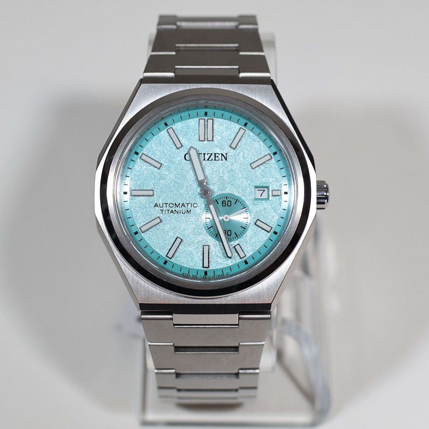 Pre-Owned Citizen Super Titanium Turquoise Dial Men's Automatic Watch NJ0180-80M