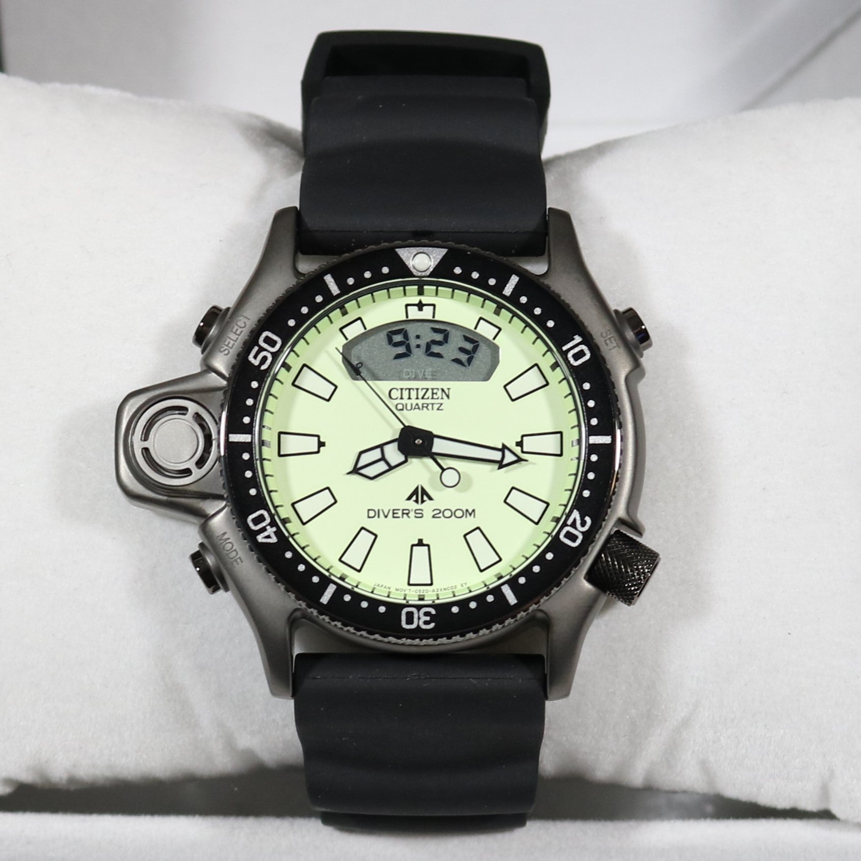 Citizen Promaster Aqualand Full Lume Dial Divers Watch JP2007-17W 2