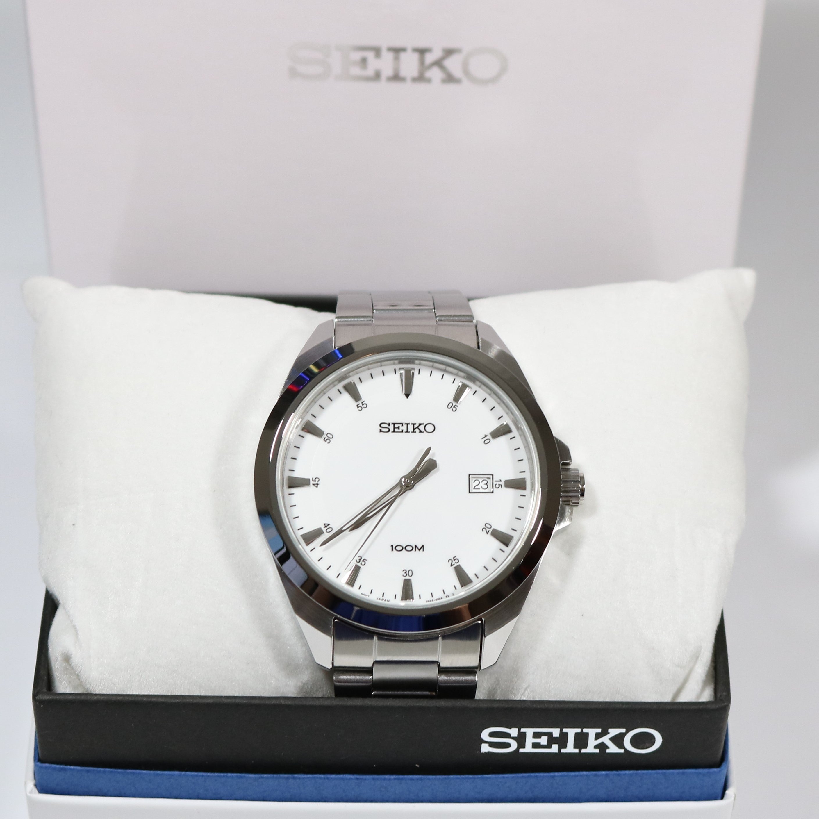 Seiko Men's Classic Stainless Steel White Dial Quartz Watch SUR205P1 - Chronobuy